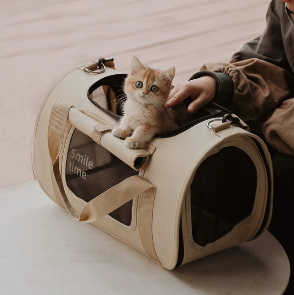 Smile Time Portable Lightweight Pet Carrier Backpack – High-Capacity Bag for Cats and Dogs